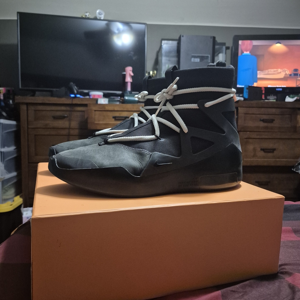 Nike Men's Black Sneakers